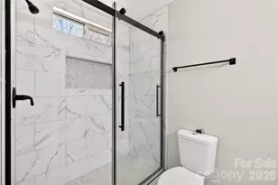 2801 Dellinger Dr, Charlotte, NC 28269 - Photo 20