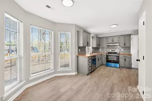 2801 Dellinger Dr, Charlotte, NC 28269 - Photo 6