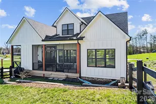 122 Wintercress Dr, Mills River, NC 28759 - Photo 2