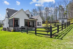 122 Wintercress Dr, Mills River, NC 28759 - Photo 2
