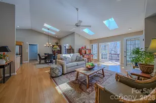 38 Sutton Knob Rd, Candler, NC 28715 - Photo 10