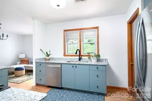 19 Wentworth Ave, Asheville, NC 28803 - Photo 6