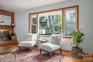 19 Wentworth Ave, Asheville, NC 28803 - Photo 2