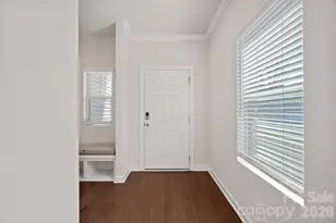 11935 Red Leaf Dr, Charlotte, NC 28215 - Photo 2