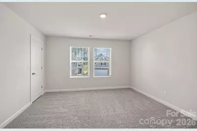 11935 Red Leaf Drive, Charlotte, NC 28215 - Photo 32