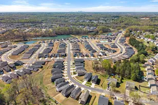 11935 Red Leaf Dr, Charlotte, NC 28215 - Photo 44