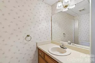 75 Laurelwood Dr, Marion, NC 28752 - Photo 12