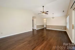 501 Fox Den Ct, Hendersonville, NC 28792 - Photo 8