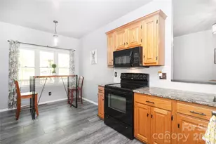 7982 King Arthurs Ct, Denver, NC 28037 - Photo 10