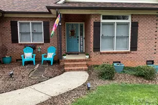 7982 King Arthurs Ct, Denver, NC 28037 - Photo 2