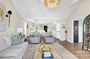 18009 Kings Point Dr, Cornelius, NC 28031 - Photo 14