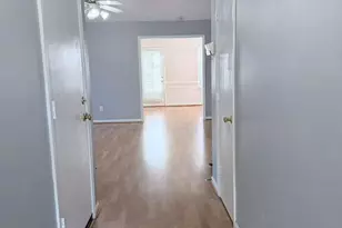 8523 Boxford Ct, Charlotte, NC 28215 - Photo 4