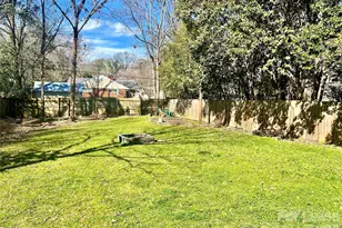 4638 Murrayhill Rd, Charlotte, NC 28209 - Photo 2