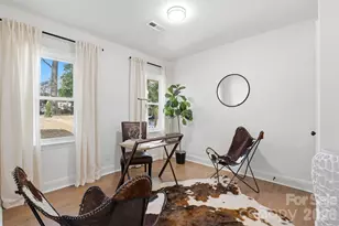 2414 Belfast Dr, Charlotte, NC 28208 - Photo 10