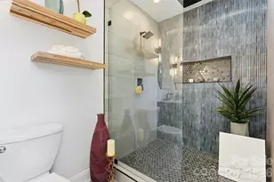 2414 Belfast Dr, Charlotte, NC 28208 - Photo 20