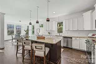 1102 Yale Pl, Charlotte, NC 28209 - Photo 6