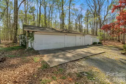 409 Robinson Avenue, Matthews, NC 28104 - Photo 28