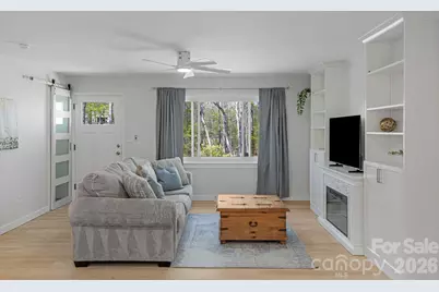 409 Robinson Avenue, Matthews, NC 28104 - Photo 8