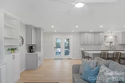 409 Robinson Avenue, Matthews, NC 28104 - Photo 6