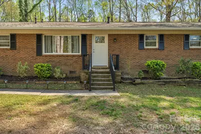 409 Robinson Avenue, Matthews, NC 28104 - Photo 2