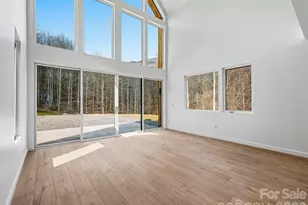 710 Kendal Dr, Leicester, NC 28748 - Photo 10