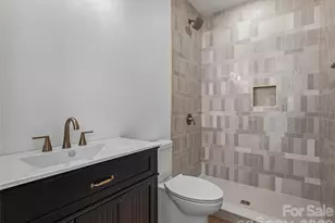 710 Kendal Dr, Leicester, NC 28748 - Photo 16