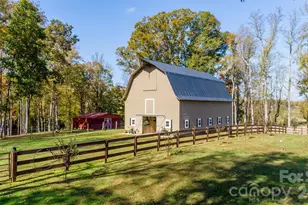 1579 Jennings Rd, Statesville, NC 28625 - Photo 6