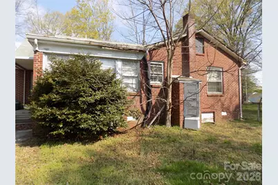 303 W Church Street, Cherryville, NC 28021 - Photo 2