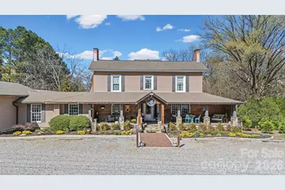 1307 Oakridge Farm Highway, Mooresville, NC 28115 - Photo 2