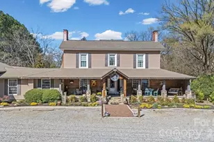 1307 Oakridge Farm Hwy, Mooresville, NC 28115 - Photo 2