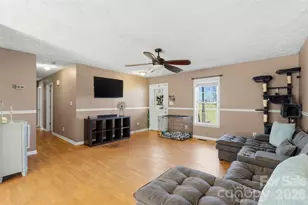 3603 Weatherly Ln, Shelby, NC 28150 - Photo 2