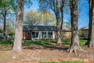 1624 Oak Trail Ln, Charlotte, NC 28216 - Photo 36