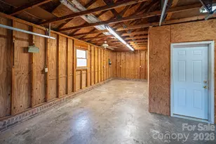 1624 Oak Trail Ln, Charlotte, NC 28216 - Photo 32