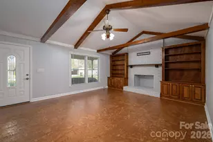 1624 Oak Trail Ln, Charlotte, NC 28216 - Photo 14