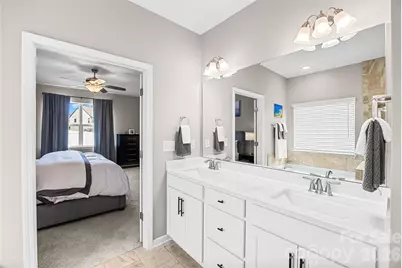 2315 Verde Creek Road, Charlotte, NC 28214 - Photo 32