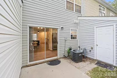 12318 Hennigan Place Lane, Charlotte, NC 28214 - Photo 8