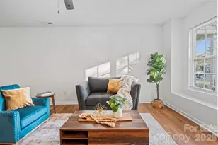 12318 Hennigan Pl Ln, Charlotte, NC 28214 - Photo 4