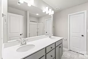 7017 Stoney Wood Ln, Charlotte, NC 28215 - Photo 18
