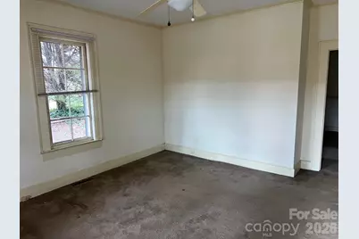 507 S College Street, Morganton, NC 28655 - Photo 6
