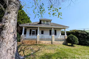 507 S College St, Morganton, NC 28655 - Photo 2