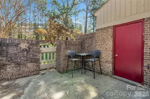 8073 Charter Oak Ln, Charlotte, NC 28226 - Photo 20