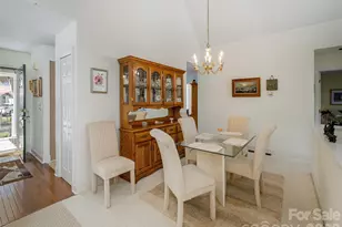 206 Black Oak Ln, Hendersonville, NC 28791 - Photo 6