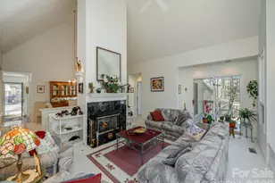 206 Black Oak Ln, Hendersonville, NC 28791 - Photo 10