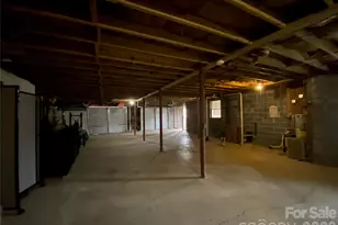 23 Old Farm School Rd, Asheville, NC 28805 - Photo 28