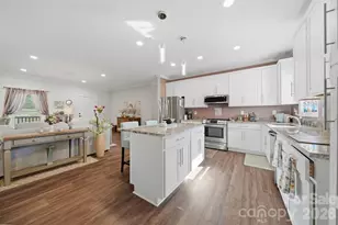 976 Amherst Rd, Morganton, NC 28655 - Photo 10