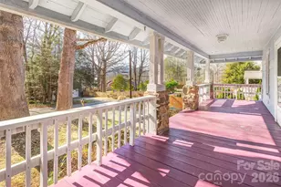 6 Alexander St, Black Mountain, NC 28711 - Photo 2