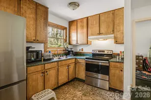 34 Tipperary Dr, Asheville, NC 28806 - Photo 14