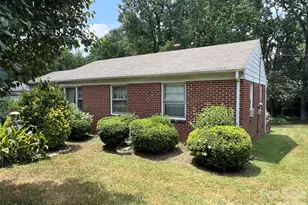 2523 Druid Hls Wy, Charlotte, NC 28206 - Photo 2