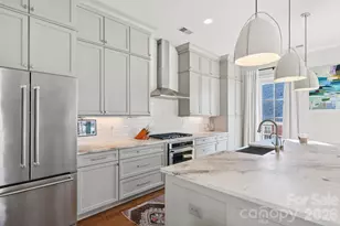 1708 Lombardy Cir, Charlotte, NC 28203 - Photo 8