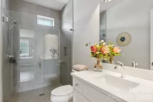 1708 Lombardy Cir, Charlotte, NC 28203 - Photo 22